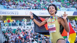 自由式滑雪——国际雪联世界杯（利维尼奥站）：男子空中技巧赛况