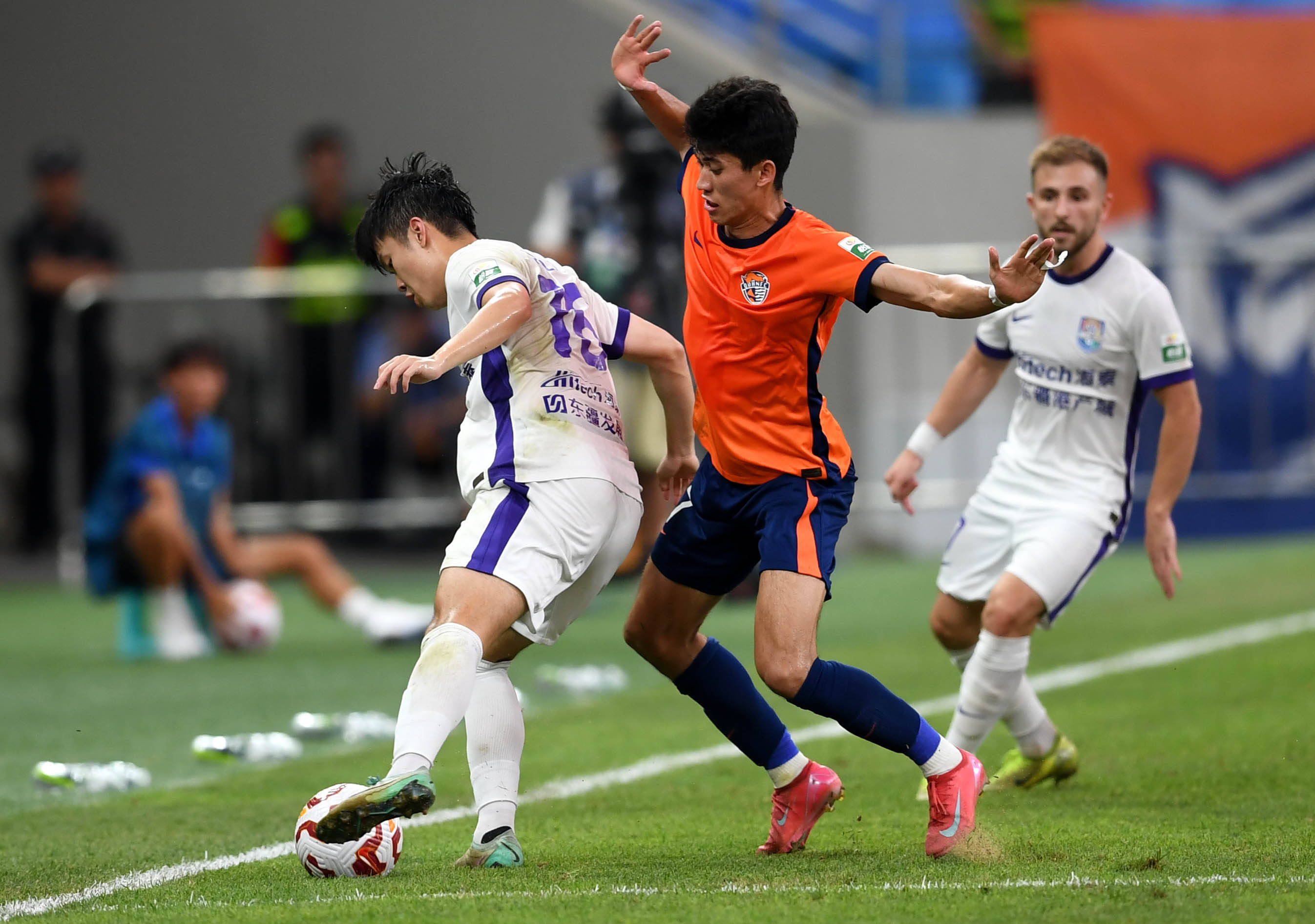 不断为他们 不断为他们